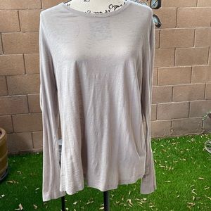 Vince Pima 100% Cotton Long Sleeve Scoop Neck Soft Light Gray Shirt Lg
